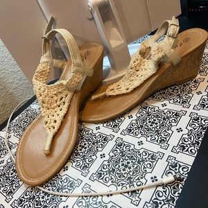Women’s Sandals
